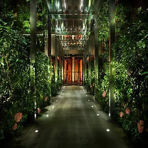 Public Hotel New York